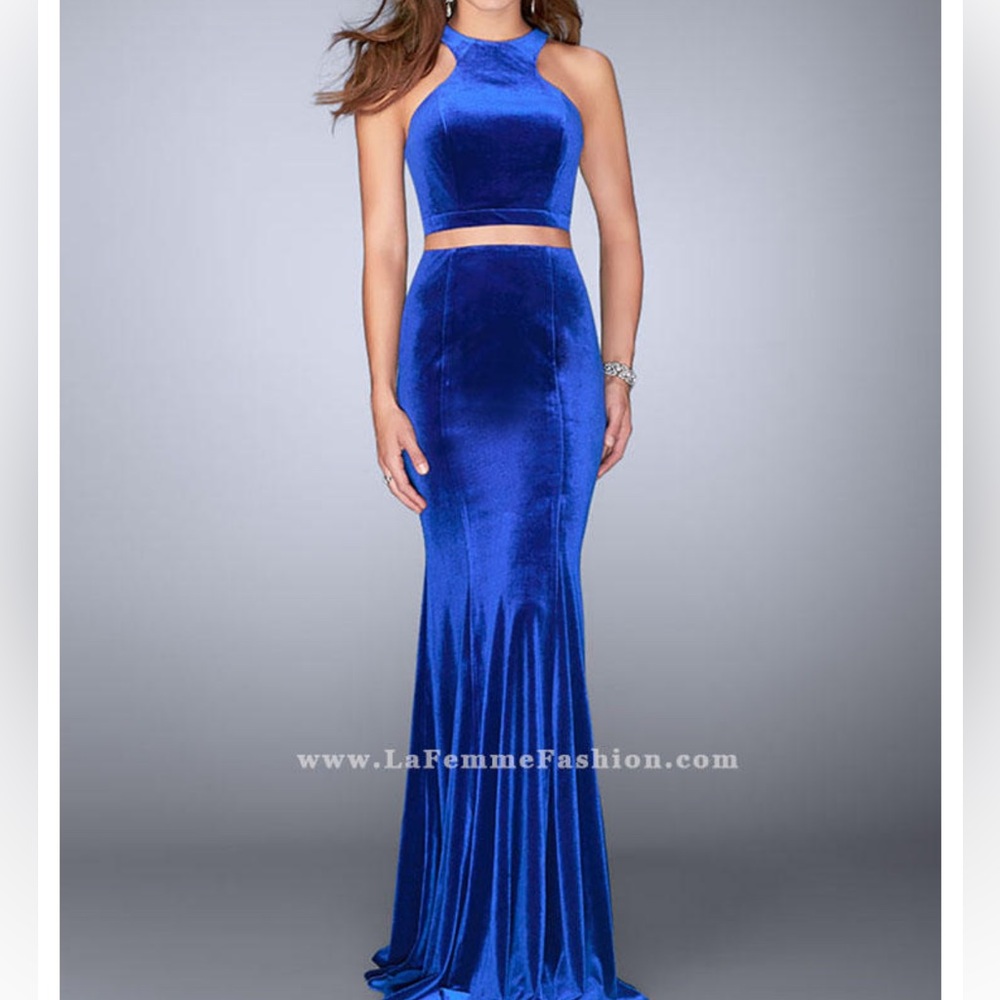 NWT La Femme  24599 Graceful High Neck Two Piece Velvet Gown Size 6.